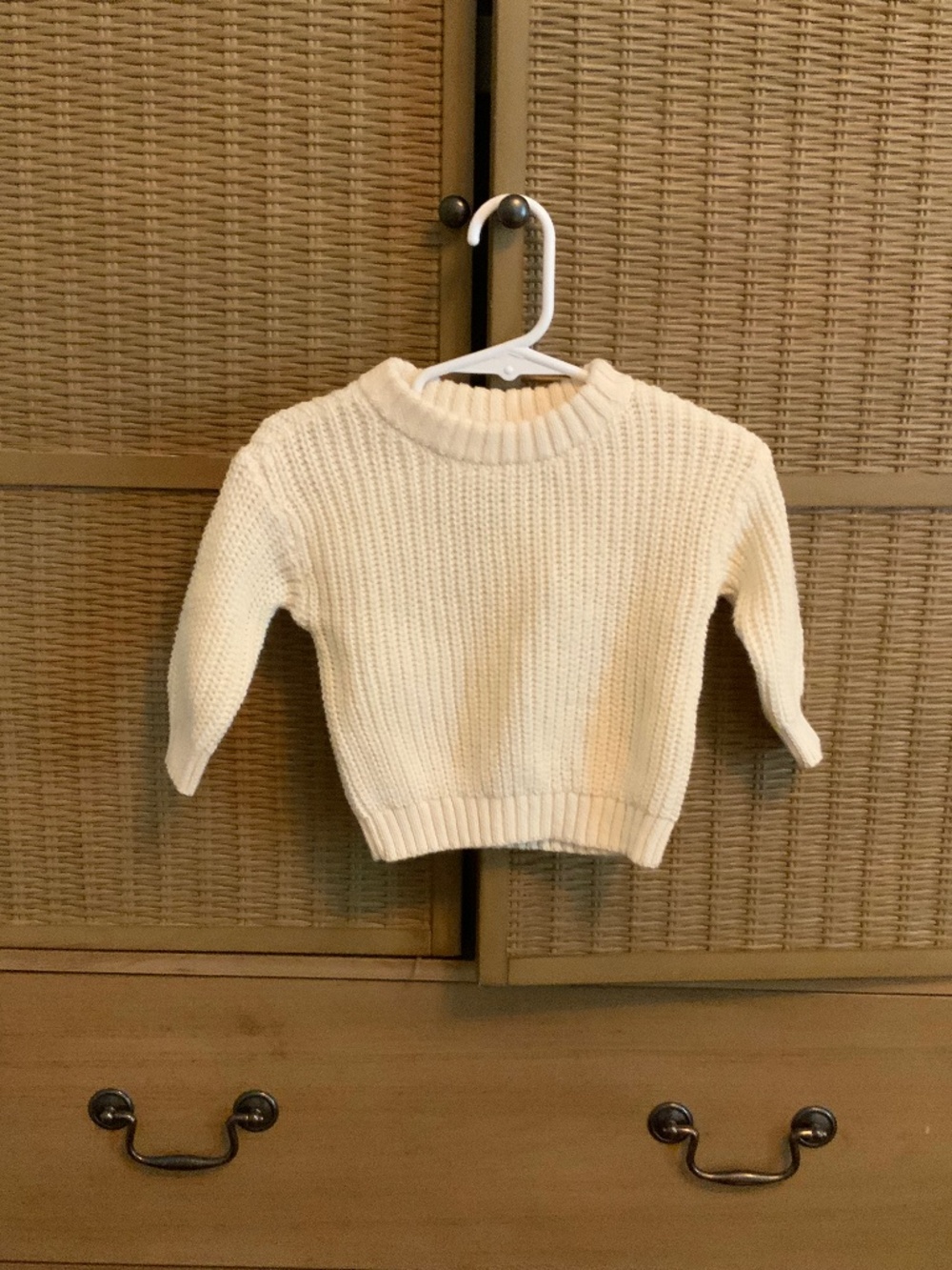 KIDS CREW NECK SWEATER - CREAM -NWT